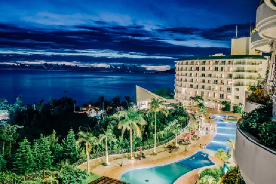 沖繩嘉利吉海灘海洋温泉度假村