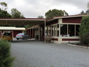 Auburn Shiraz Motel