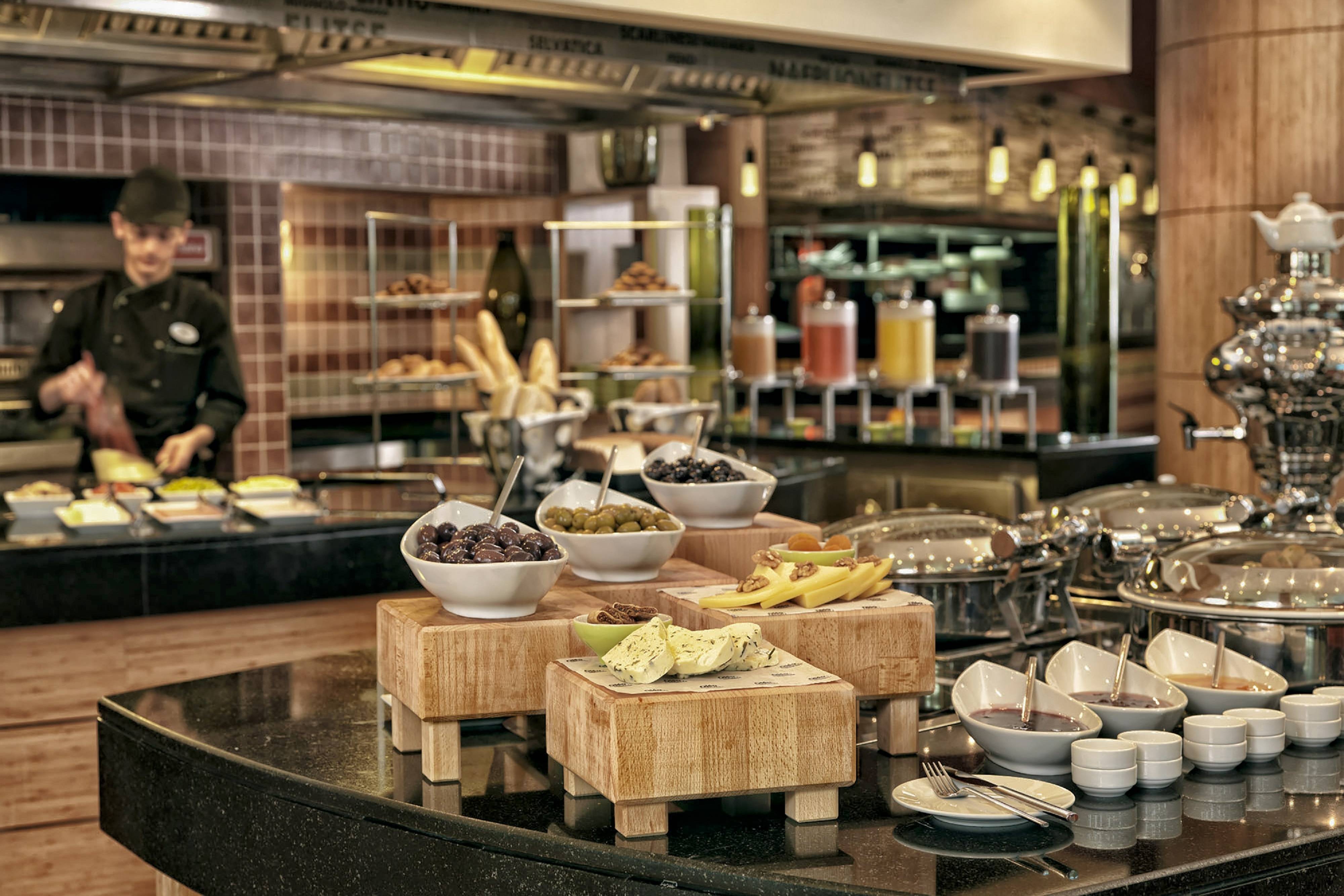 Courtyard by Marriott Istanbul West