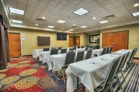 Holiday Inn Express & Suites Ironton Hotels in Ashland