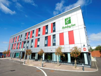 Holiday Inn LONDON - LUTON AIRPORT by IHG