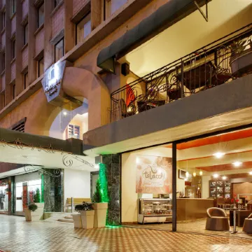 Holiday Inn & Suites GUADALAJARA CENTRO HISTORICO by IHG Отели рядом с достопримечательностью «Арена «Бенито Хуарес» в Гвадалахаре»