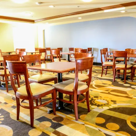 Lucille's Hotel