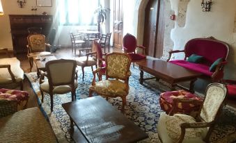 Le Chateau de Bricquebec - Housity