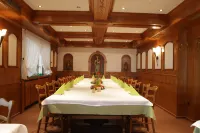 Hotel-Restaurant Zum Kirschbaum Hôtels à : Randersacker
