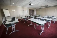 Brit Hotel Rennes - Le Castel Hôtels à : Rennes