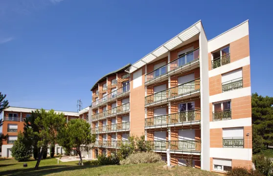 櫻桃瓦朗斯酒店