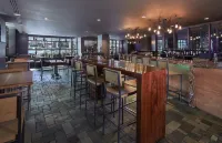 InterContinental Hotels CHICAGO MAGNIFICENT MILE by IHG