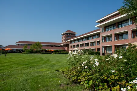 Hotel Van der Valk Wolvega-Heerenveen Отели в г. Волвега