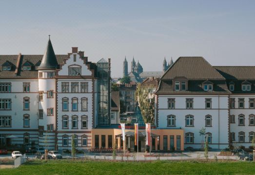 1. 파크호텔 프린츠..