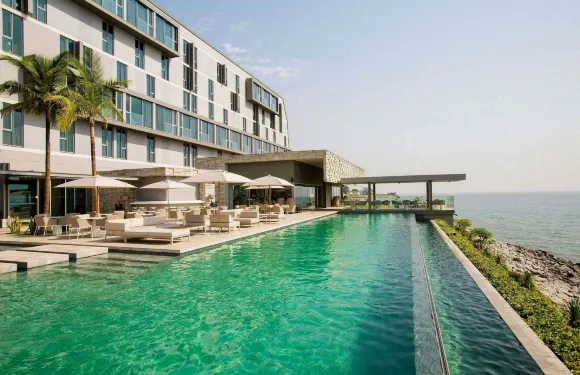 科納克里努姆酒店