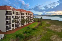 Marriott's Harbour Point and Sunset Pointe at Shelter Cove Hotels in Гілтон-Гед-Айленд