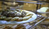 Crown Town Hotel - พร้อมอาหารเช้า