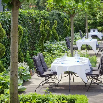 Bilderberg Parkhotel Rotterdam Отели рядом с достопримечательностью «Шарлос»