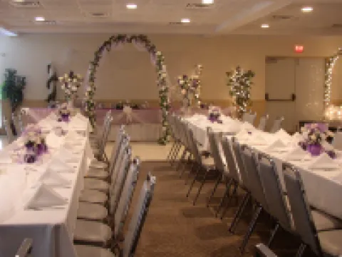 Americas Best Value Inn and Suites St. Cloud Hotels in Saint Cloud