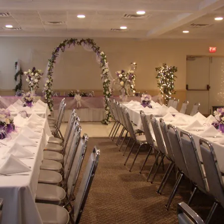Americas Best Value Inn and Suites St. Cloud