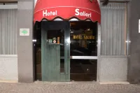 Hotel Salieri Hôtels à : Concamarise