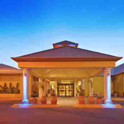 Holiday Inn Express 奇瓦瓦 Hotel Exterior