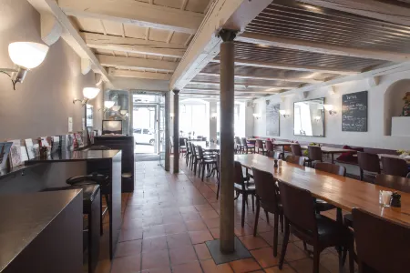 Baseltor Hotel & Restaurant Отели в г. Золотурн