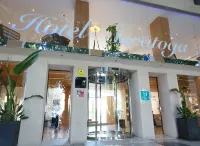 ホテル サラトガ のホテル