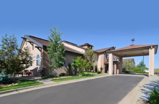 Best Western Plus Deer Park Hotel and Suites