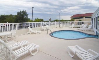Quality Inn & Suites Red Wing