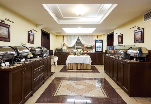 웰턴 올드 리가 팰리스 호텔