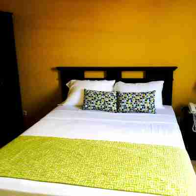 Hotel Residencial Cervantes Rooms