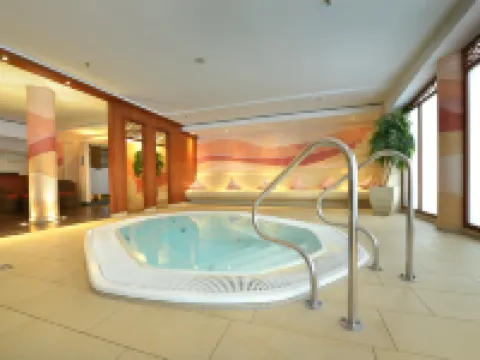 โรงแรมลุยท์พอลด์พาร์ค โรงแรมในฟึสเซิน