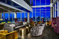 Hotel X Toronto, a Destination by Hyatt Hotel - bar