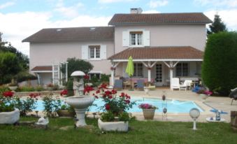 Chambres d'hôtes la Résidence Fleurie - Housity