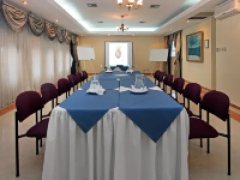 凡爾賽廣場酒店