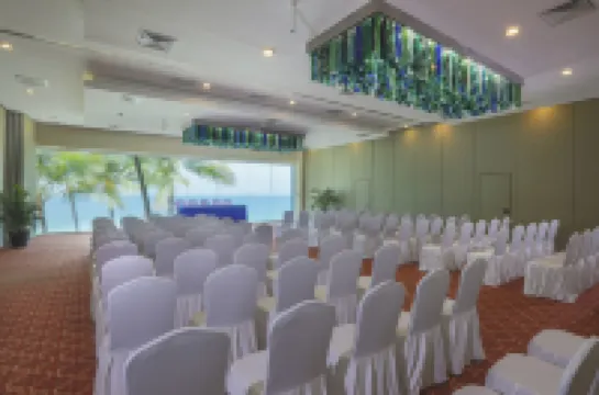 Crown Paradise Club All Inclusive