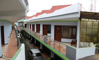 Hotel Prima Asri 153