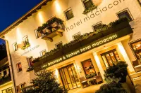 Boutique & Fashion Hotel Maciaconi - Gardenahotels Hotels near Biblioteca Tresl Gruber