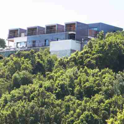 Le Tomino Hotel Exterior