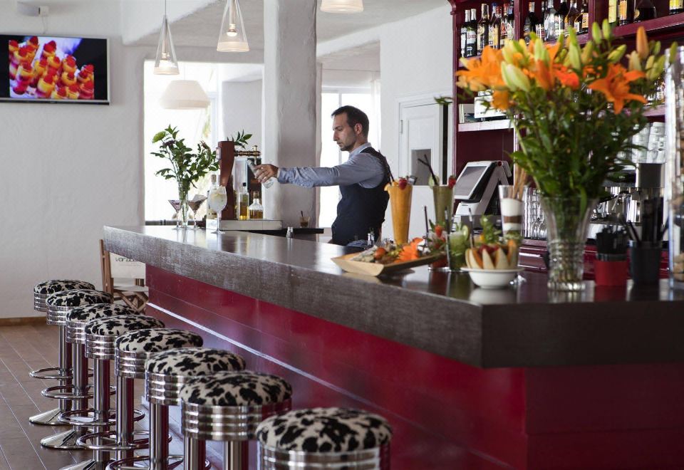 De Luxe Varadero Porto Petro Hotel-Portopetro Updated 2023 Room  Price-Reviews & Deals | Trip.com