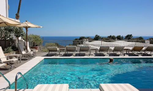 Hotel Canasta