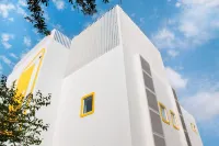 Bloomrooms @ Link Road Hotels near Hazrat Nizamuddin Delhi