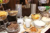 Central-Hotel - breakfast