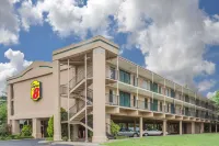 Super Inn Williamsburg Hotels in James City County