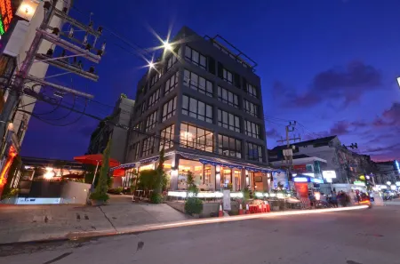 The Lantern Resorts Patong Phuket