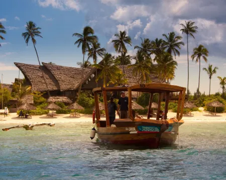 Kena Beach Hotel Hotéis em Matemwe