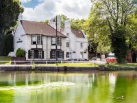 Greyhound Hotel Hotels in Sutton