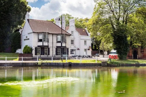Greyhound Hotel Hotels in Coulsdon
