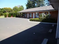 Akuna Motor Inn and Apartments Hotels in Dubbo