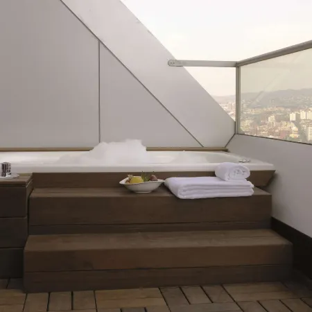 Hyatt Regency Barcelona Tower