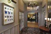 Crown Hotel Hotels in Woolstanwood