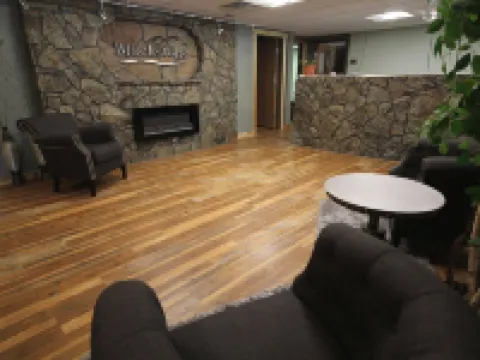 Blackstone Lodge and Suites Hotels in Lead