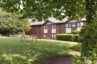 Days Inn by Wyndham Taunton Hotels near Taunton Railway Station
